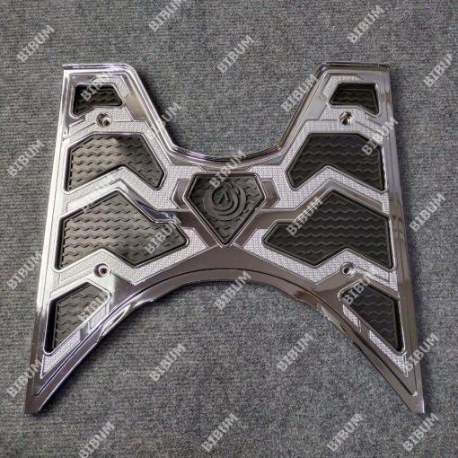 Thảm Xi Gác Chân Dành Cho Vario 160 (2023) Xi Mạ Crom Cao Cấp – Vừa Bảo Vệ, Vừa Tăng Tính Thẩm Mỹ