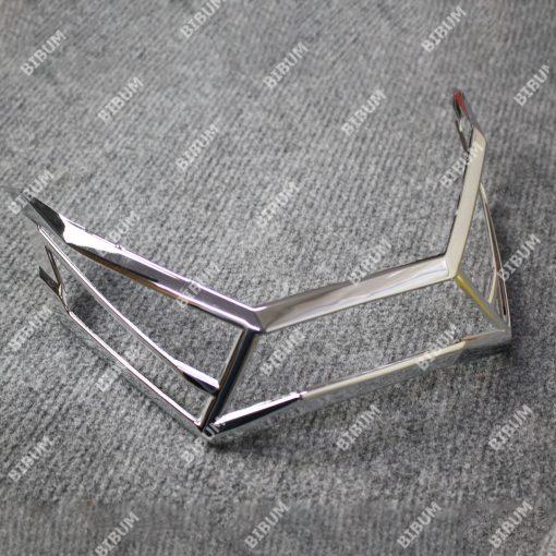 Chụp đèn hậu Vario 160 2023 xi mạ crom – Bảo vệ đèn sau, tôn vẻ sang trọng cho xe